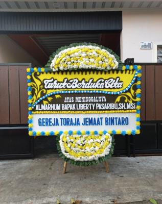 Papan Bunga Duka di Kadipaten